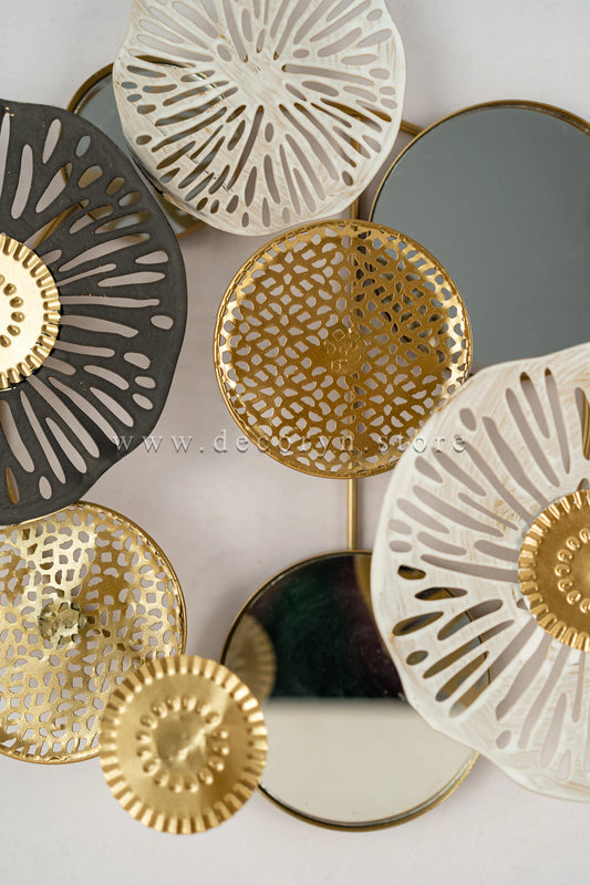 Golden Radiance Round Wall Frame